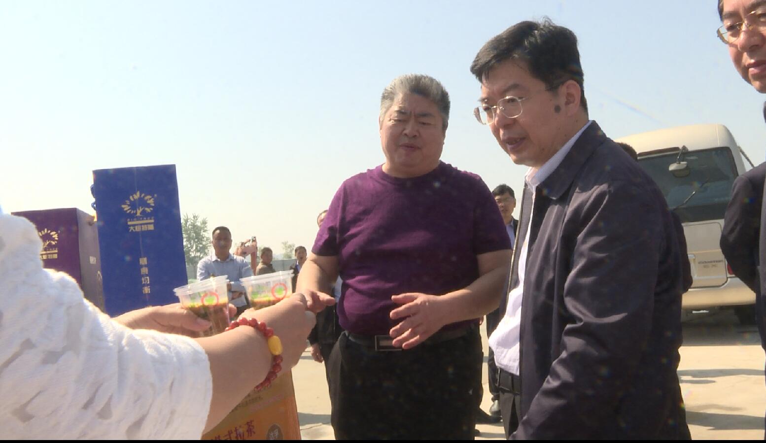 大树集团董事长李玉岭作为菏泽考察团代表到访南京中医药大学 - 大树集团